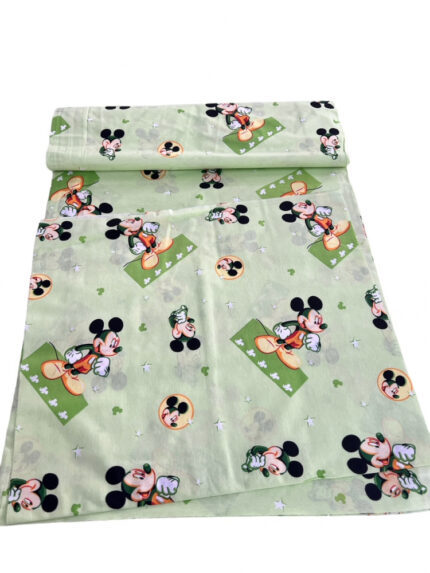 Lenjerie de pat 3 piese cu cearceaf plapumioara si pernuta slim 120x60 cm Croitoria Noastra Mickey pe verde